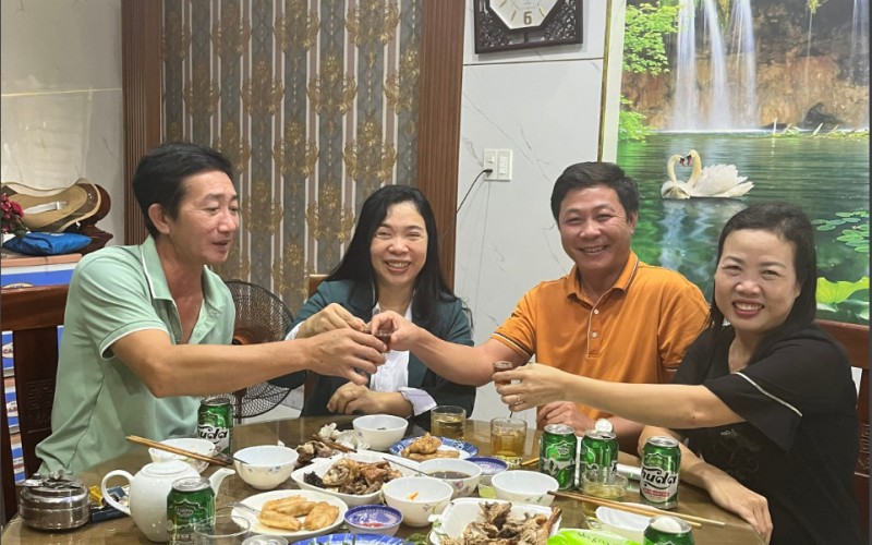 Gặp Nhau Ngày Trời Trở Gió - Thanh Tú Nguyễn