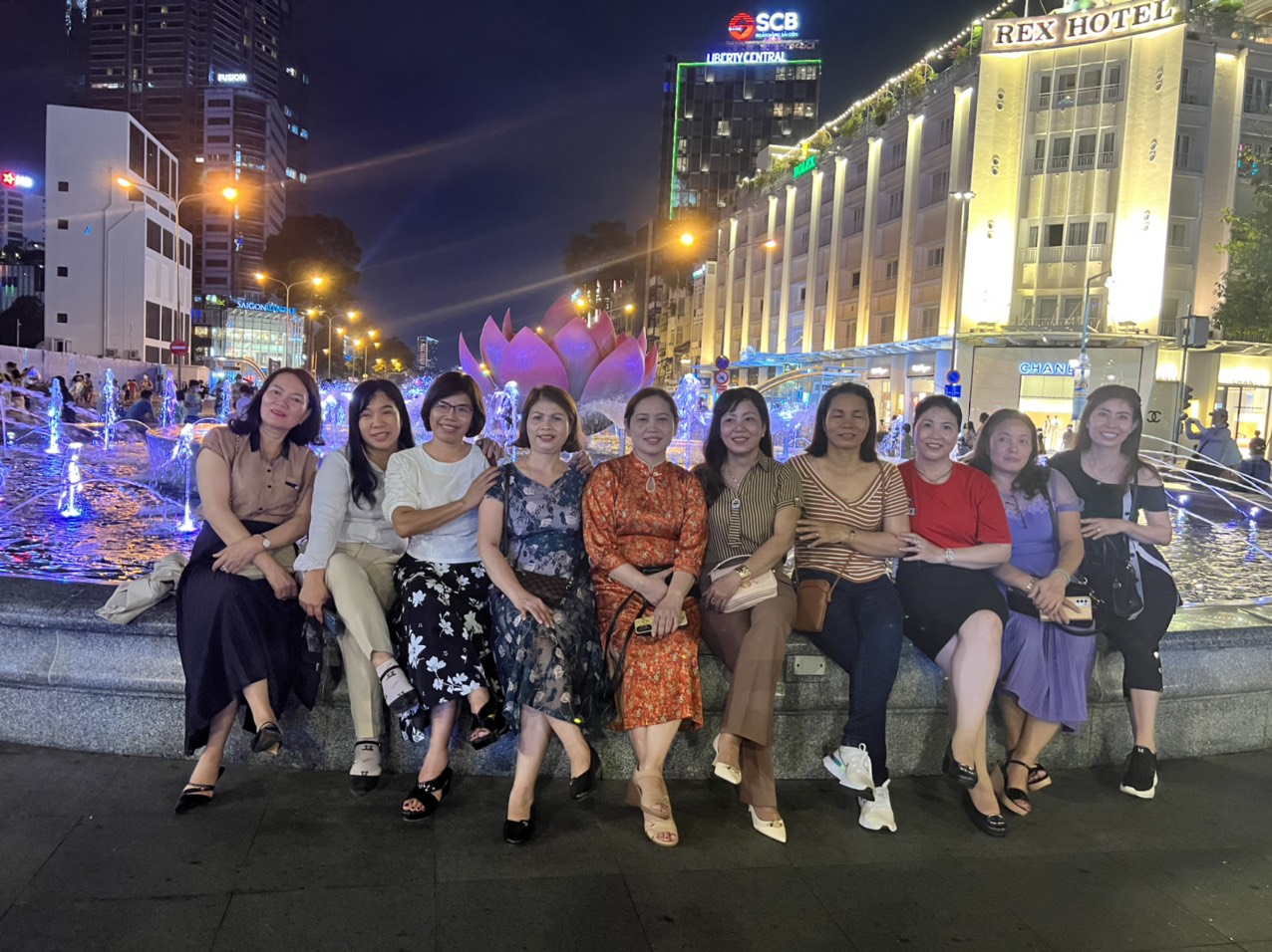 vé khứ hồi cho tuổi thơ thanh tú nguyễn