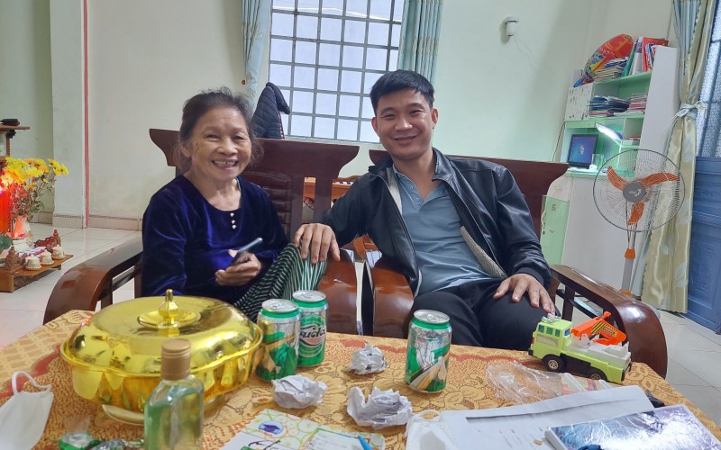 Nằm Yên Trên Bờ Vai Mẹ